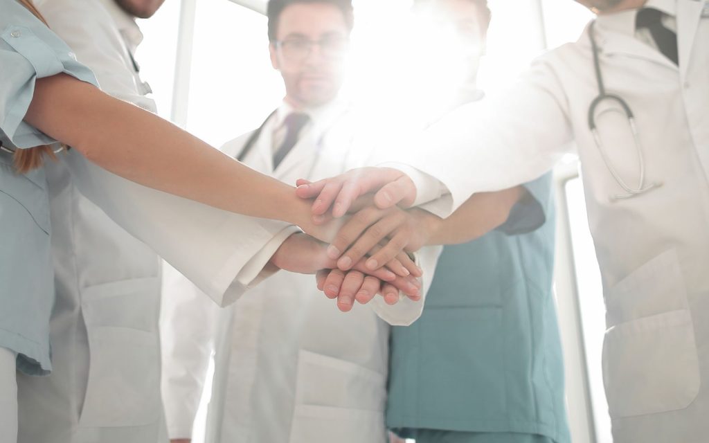 Effiziente Lösungen zur Gewinnung zahnmedizinischer Fachkräfte & Praxen